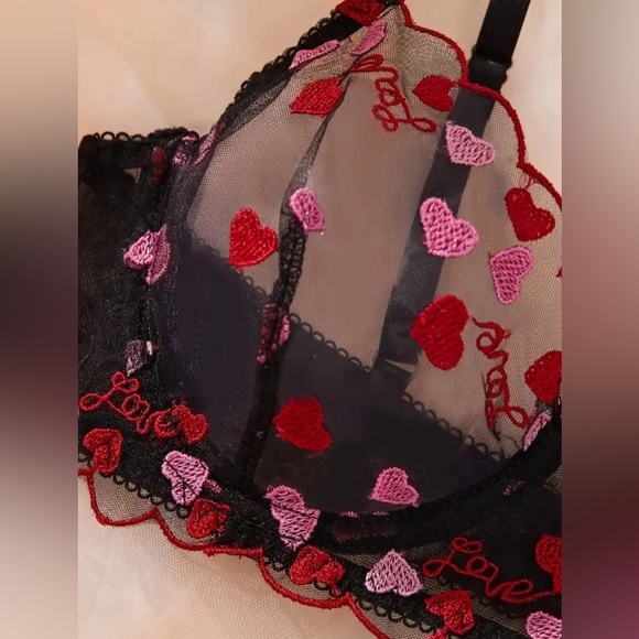 NEW Sexy underwire bra and thong set women’s lingerie​​ - Picture 3 of 7